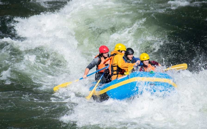 oregon white water rafting for teens